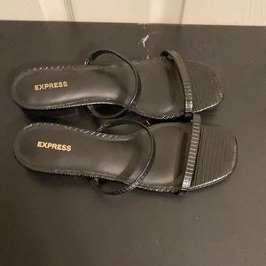 NWT Express Croc Single Strap flat sandals